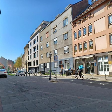 Apartment Elara Zagreb Extérieur photo